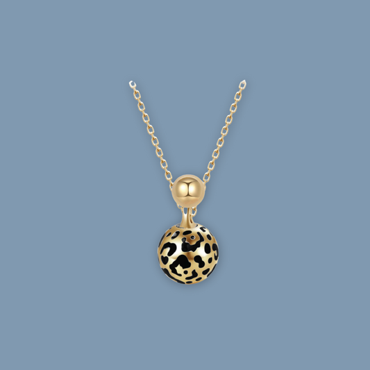 Pearly Lustre Animal Print Necklace With Pendant
