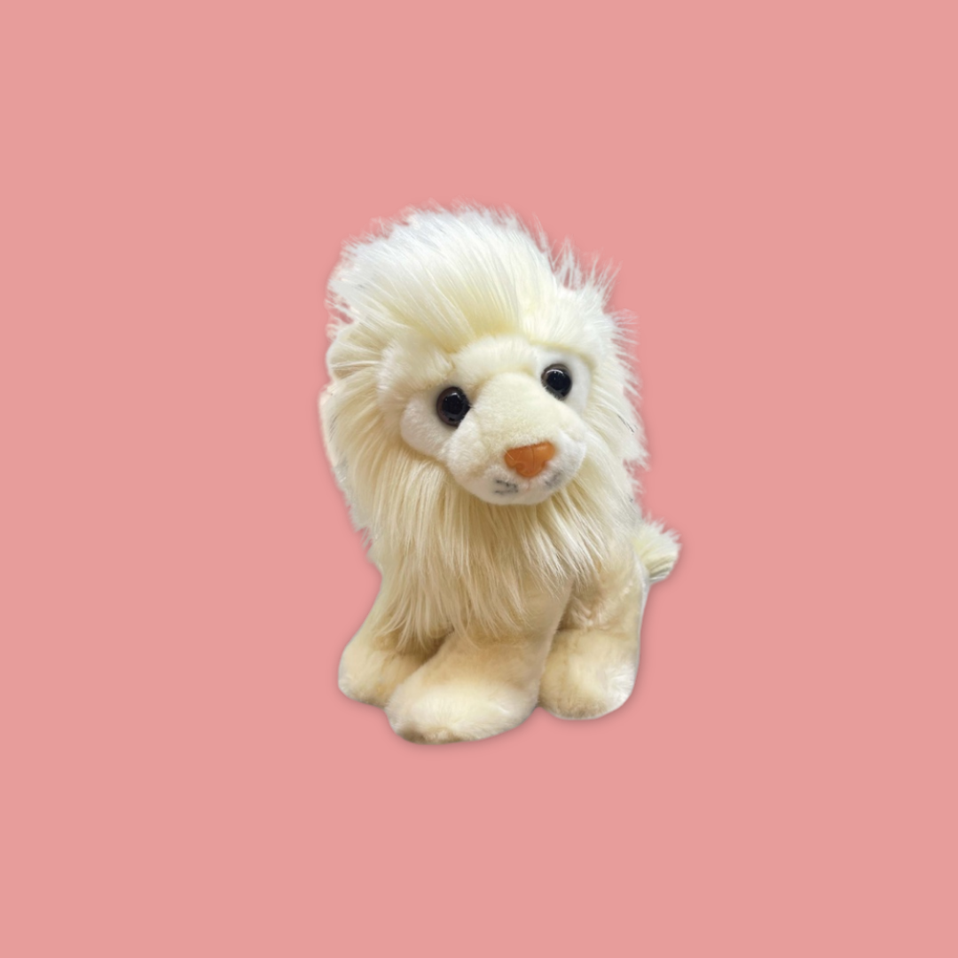 Crowned Majesty: The White Lion Plush at MANDAI WILDLIFE RESERVE