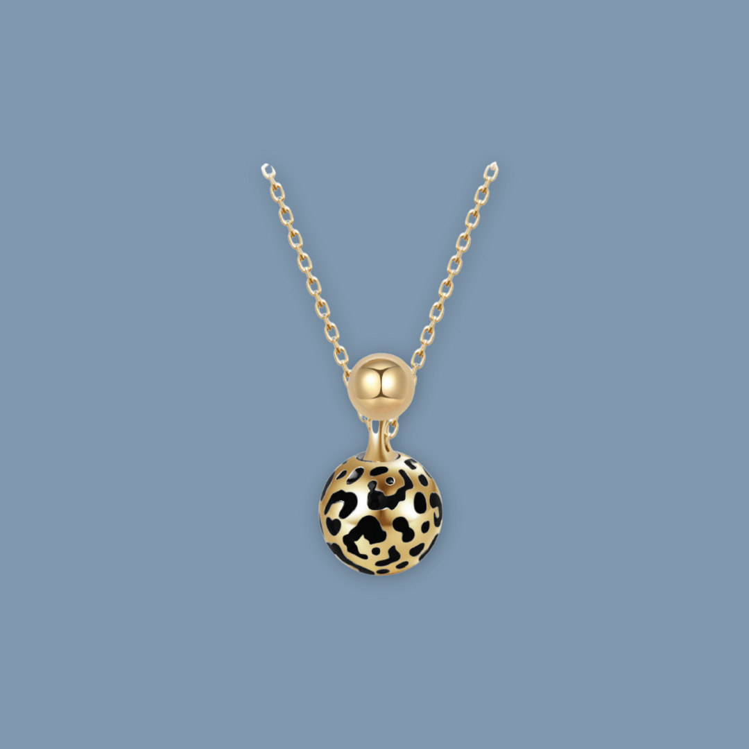 Pearly Lustre Animal Print Necklace With Pendant
